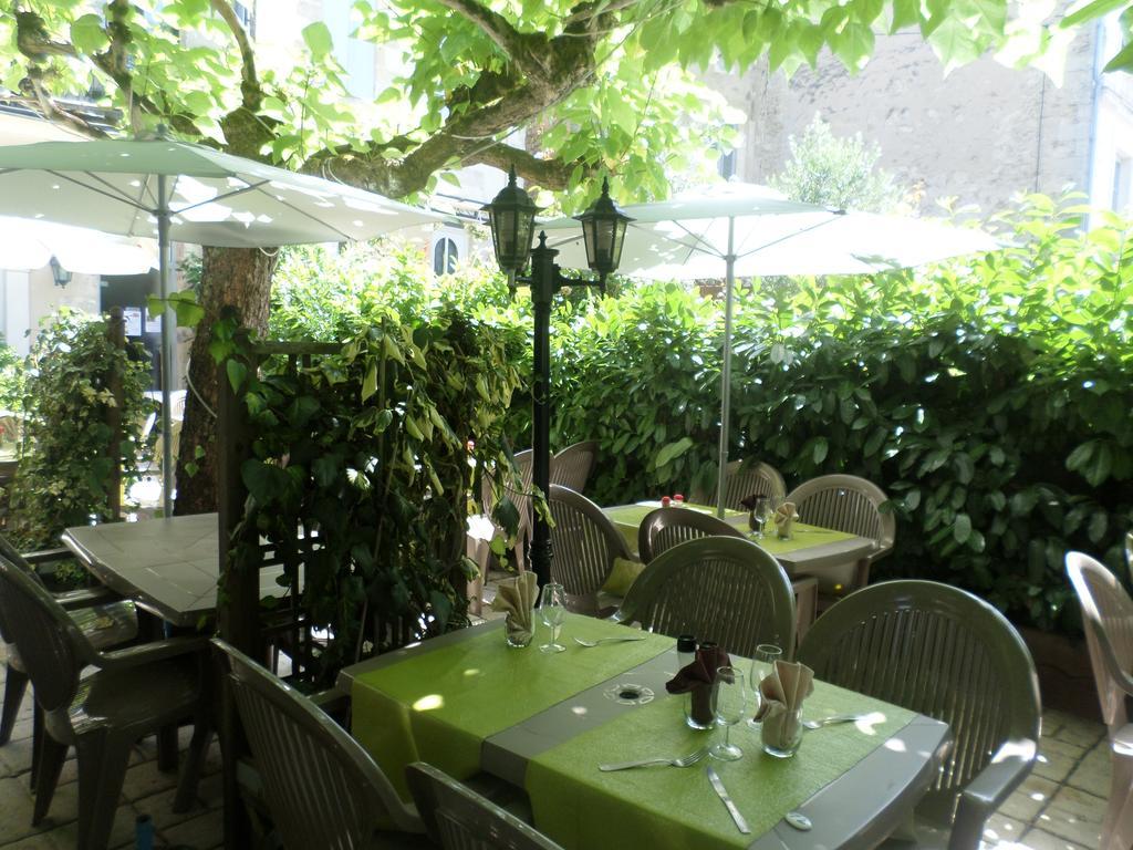 赖斯提勒尔斯公寓酒店 Saint-Macaire 外观 照片